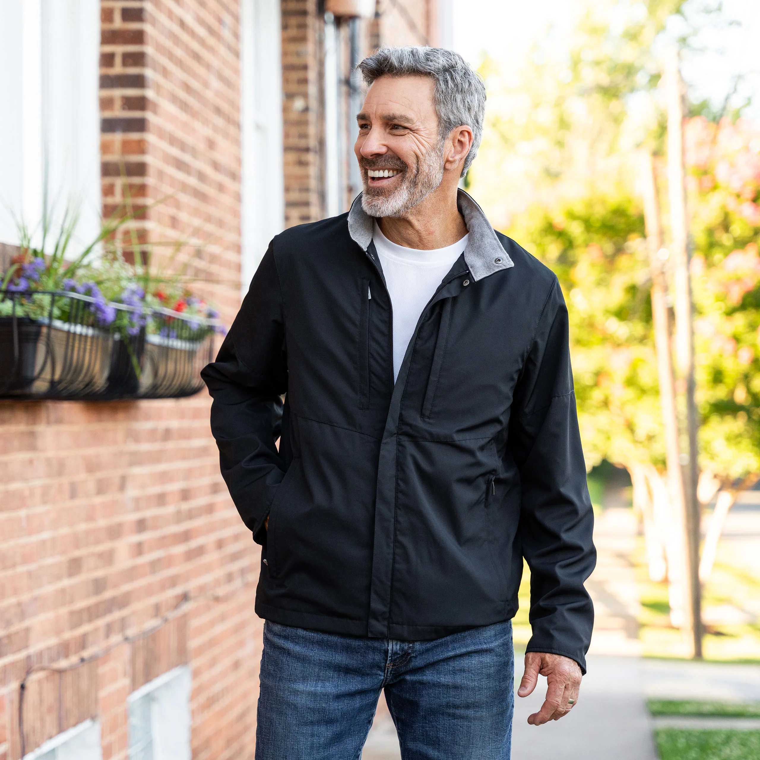 Epic Travel Jacket for Men - Image 3
