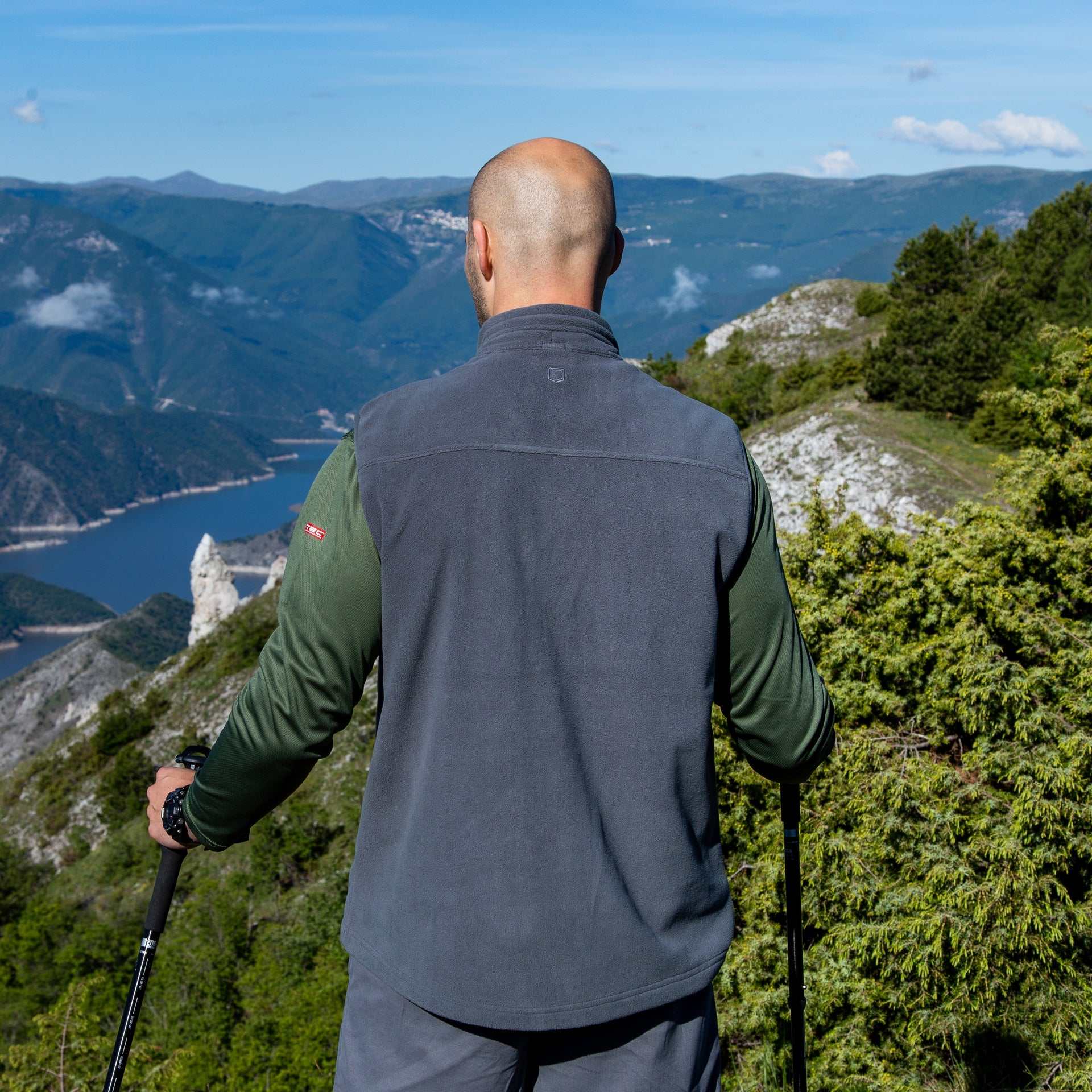 Fireside Fleece Vest-Men's - Image 17