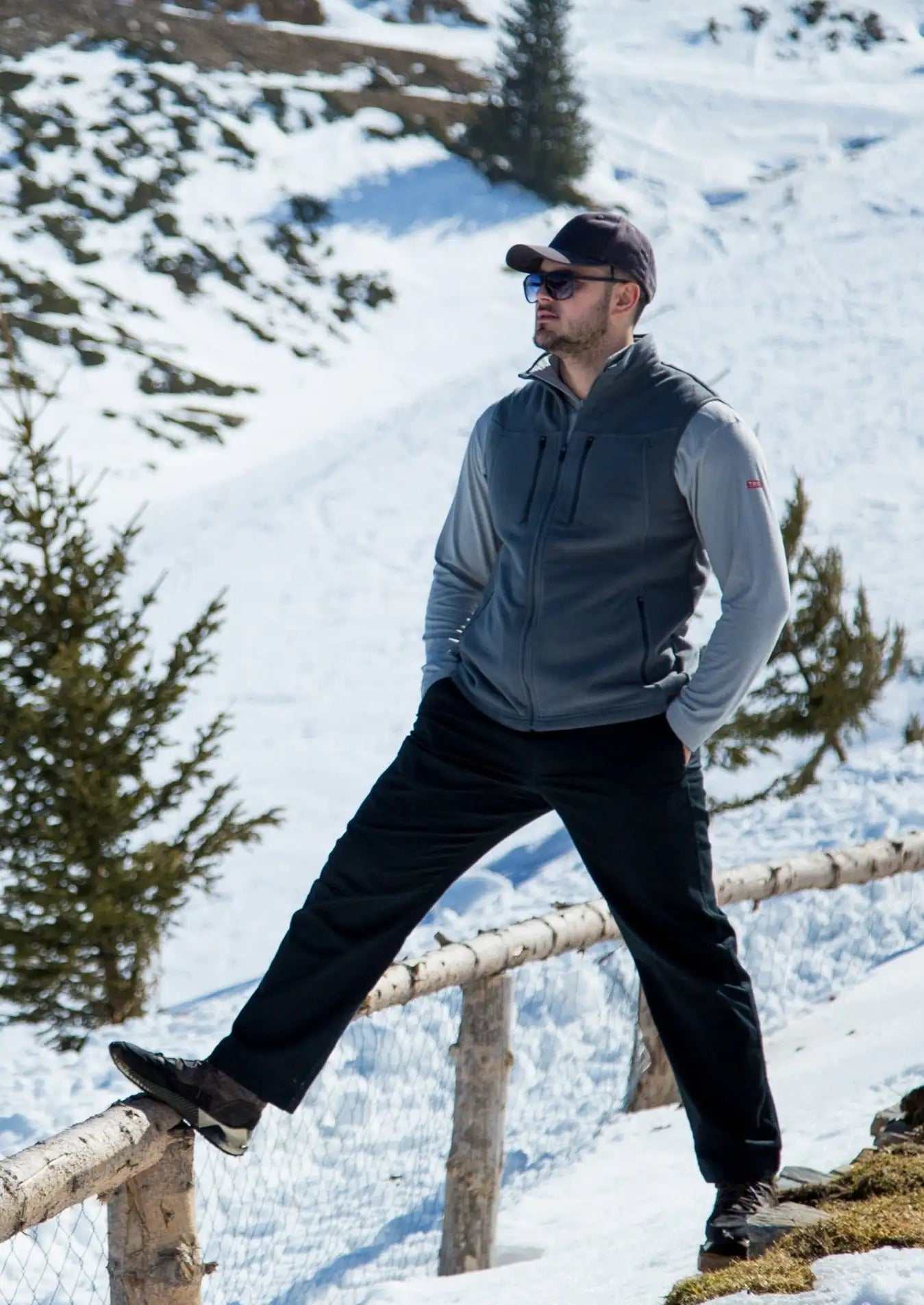 Fireside Fleece Vest-Men's - Image 3