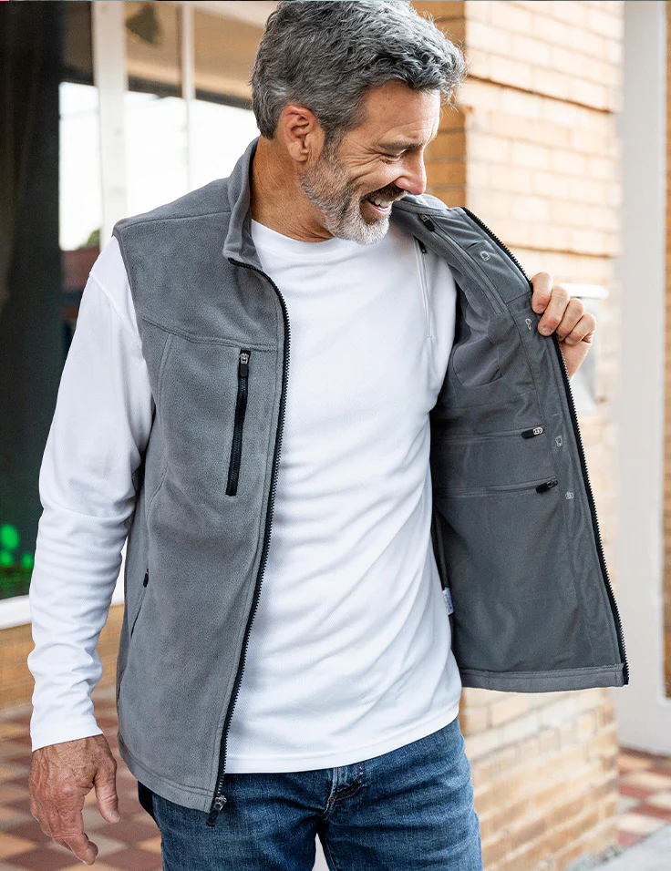 Fleece Crest Vest for Men - Image 16