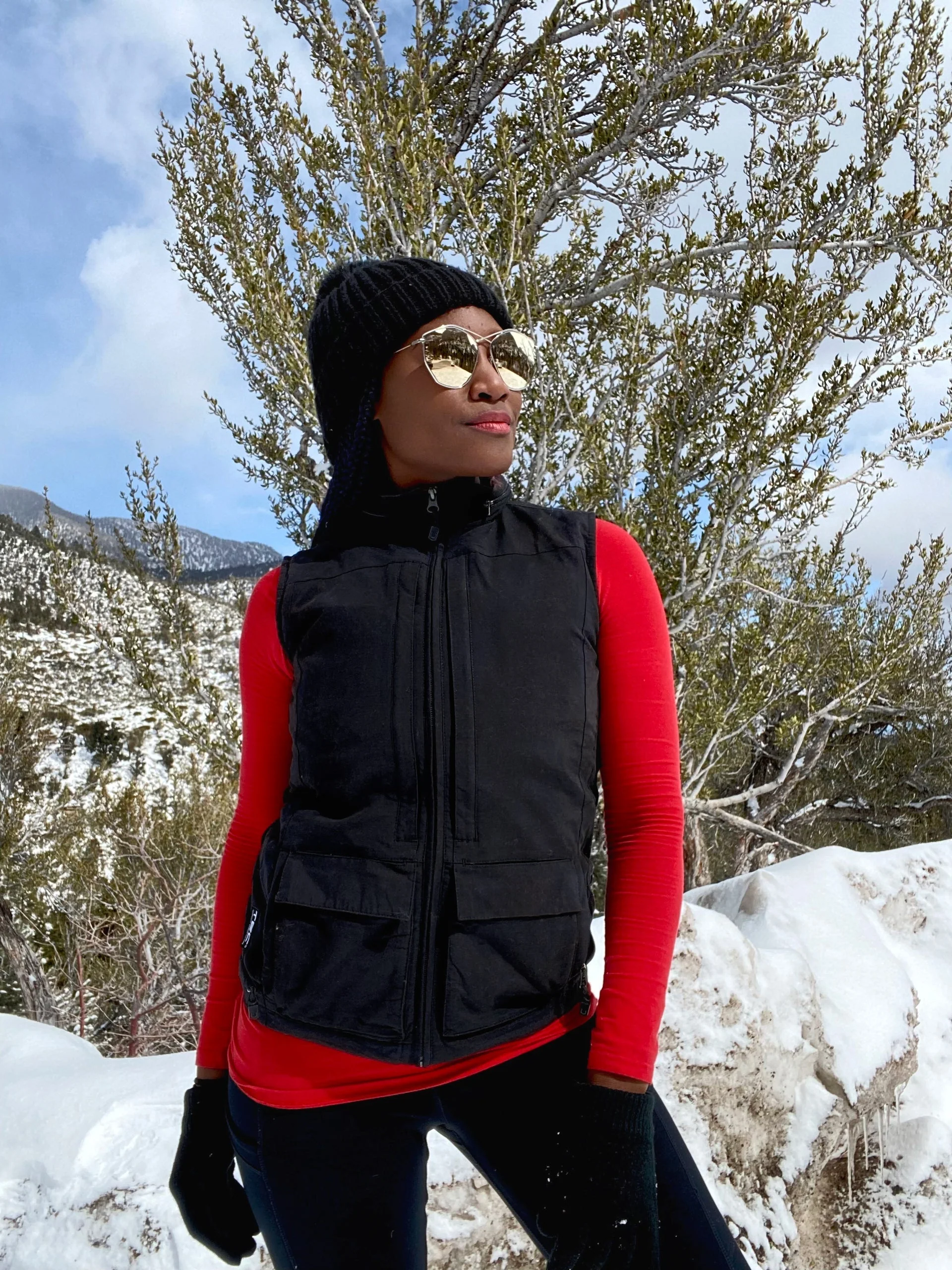 Q.U.E.S.T. Vest for Women - Image 12
